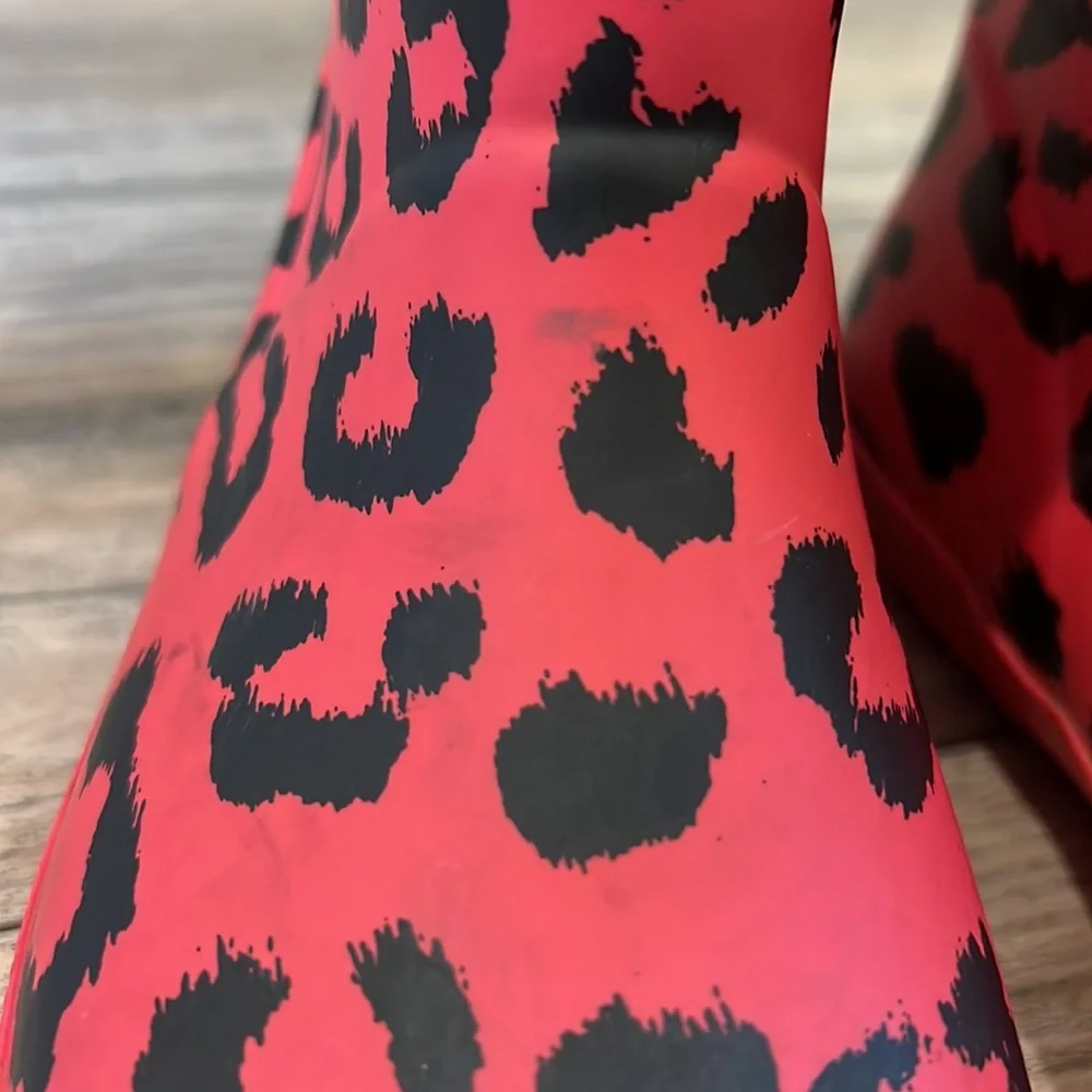 Leopard Print Hunters - Picture 7 of 10